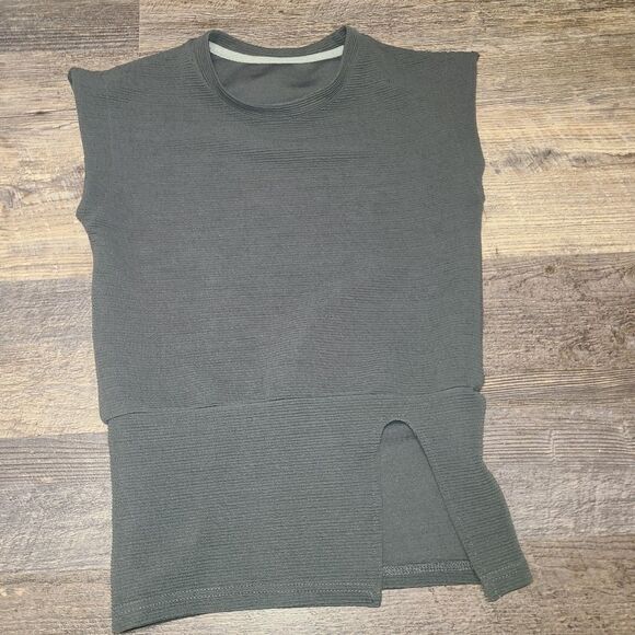 Banana Republic Gray Tank Bundle - Picture 8 of 9